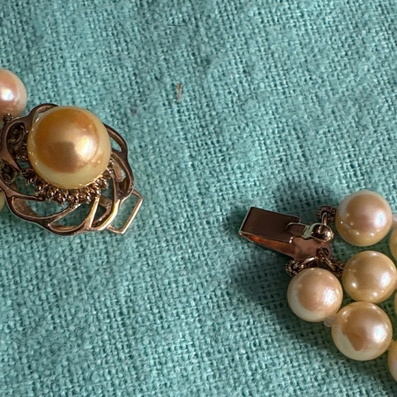 Golden Akoya Pearls, Triple Strand 14K - Picture 10 of 12